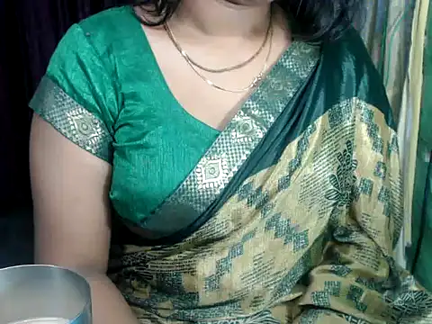 DearKimmi online show from December 26, 5:30 pm