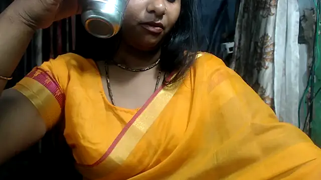 DearKimmi online show from February 26, 5:07 pm