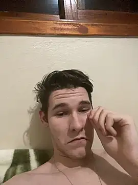 Snapshot of submisso321 chatting on October 24, 6:59 pm submisso321 online show from October 24, 6:59 pm