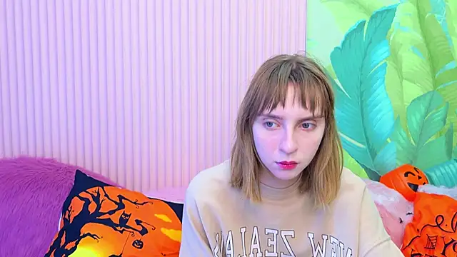 Beverly Gomes online show from October 19, 5:52 am