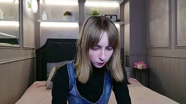 Beverly Gomes online show from November 6, 3:46 pm