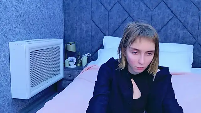 Snapshot of Beverly_Gomes chatting on January 31, 8:18 pm Beverly Gomes online show from January 31, 8:18 pm