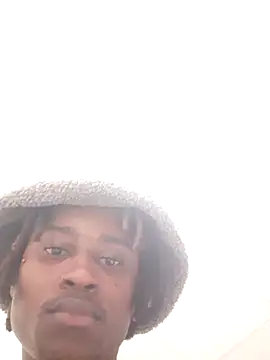 Snapshot of DarkSkinStroker chatting on October 14, 1:50 am DarkSkinStroker online show from October 14, 1:50 am