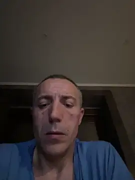 Snapshot of ruberofre chatting on September 21, 12:45 am ruberofre online show from September 21, 12:45 am