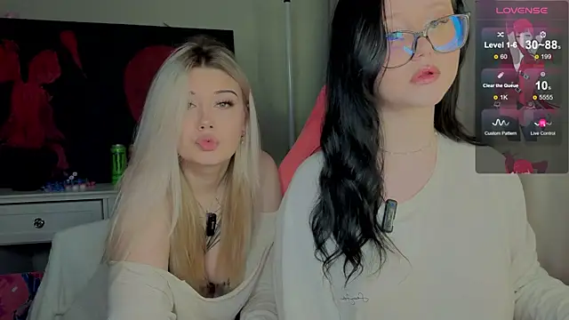 hornyprincess19 online show from November 25, 4:18 pm