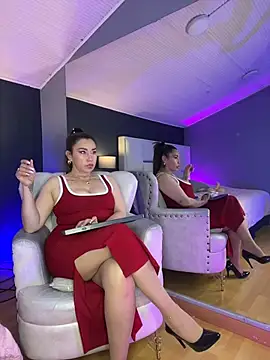 Samantha Milf   online show from December 18, 8:48 pm