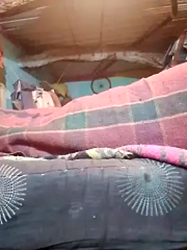 CUTE-004 online show from January 5, 5:27 pm