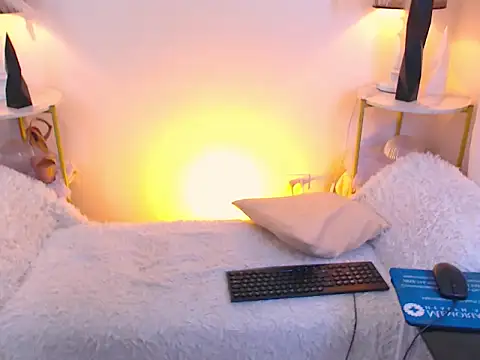 Alluring Carmela online show from February 2, 6:17 pm