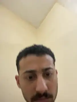 Snapshot of Hehjehjeqll chatting on June 5, 12:17 am Hehjehjeqll online show from June 5, 12:17 am