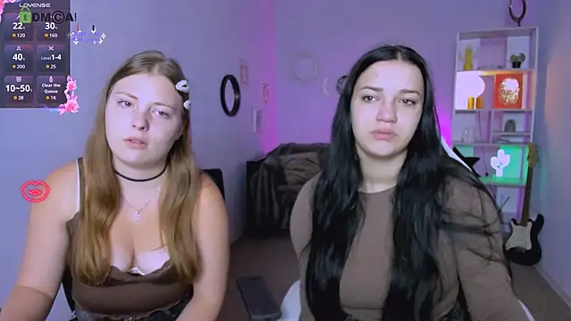 Snapshot of melani_bumm chatting on October 3, 5:48 am melani bumm online show from October 3, 5:48 am