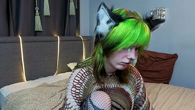 Snapshot of KandraCruser chatting on October 3, 8:28 pm KandraCruser online show from October 3, 8:28 pm