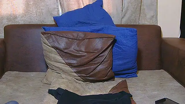 Treasurexmellom online show from November 16, 7:25 am