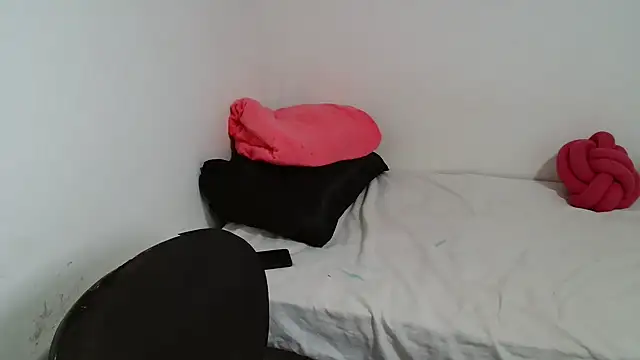 ApenasLys online show from October 2, 7:43 pm