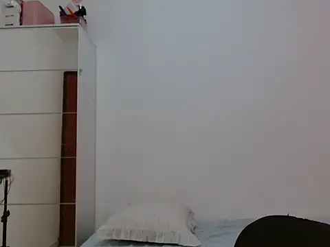 Snapshot of ApenasLys chatting on July 15, 1:55 am ApenasLys online show from July 15, 1:55 am