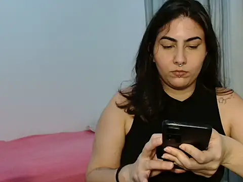 Snapshot of ApenasLys chatting on August 2, 1:37 am ApenasLys online show from August 2, 1:37 am