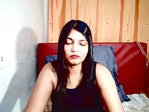 Snapshot of IndianAlisha chatting on April 24, 8:33 pm IndianAlisha online show from April 24, 8:33 pm