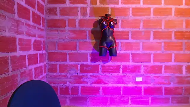 Moira-Hot online show from March 3, 10:48 pm