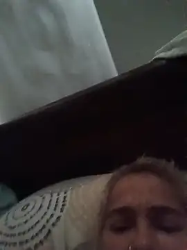 AndrehGuzman online show from July 17, 11:39 am
