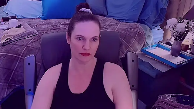 Snapshot of ninajaymes chatting on February 19, 1:51 am ninajaymes online show from February 19, 1:51 am