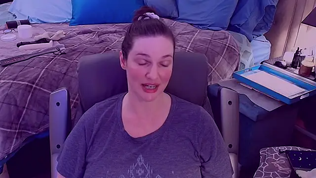 Snapshot of ninajaymes chatting on February 19, 4:55 am ninajaymes online show from February 19, 4:55 am