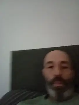 Snapshot of Winter86mark chatting on June 19, 10:41 am Winter86mark online show from June 19, 10:41 am