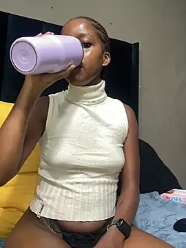 Littlebunny33 online show from March 24, 7:52 pm