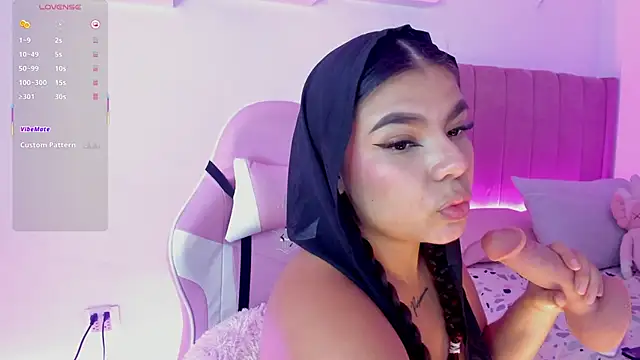 AliceThundeer online show from September 24, 4:27 am