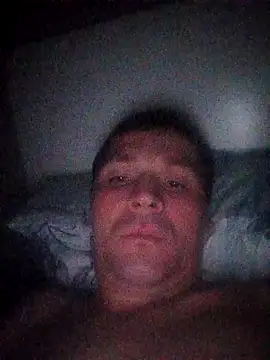 Snapshot of NiceBadgera chatting on December 16, 10:04 pm NiceBadgera online show from December 16, 10:04 pm