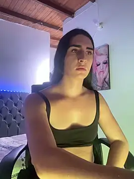 lola diez online show from November 29, 12:35 am