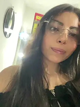 1Anya online show from November 5, 8:20 pm