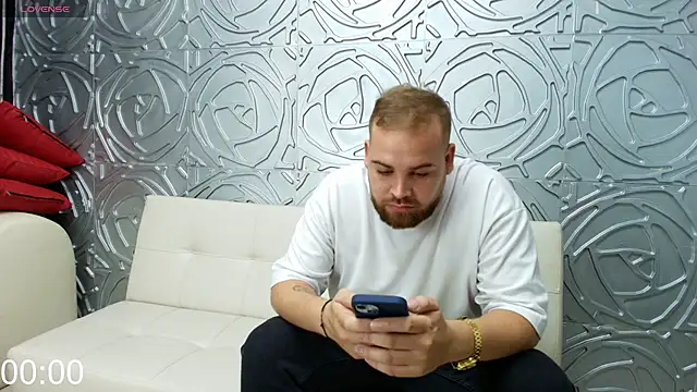 Sweetberryhot online show from November 11, 7:14 pm