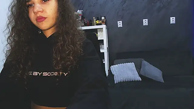 Snapshot of bigbuttjeny chatting on September 20, 10:33 pm bigbuttjeny online show from September 20, 10:33 pm