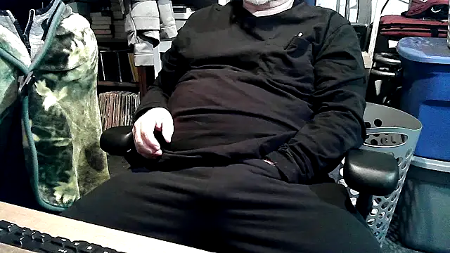 georgew62 online show from November 2, 6:16 am