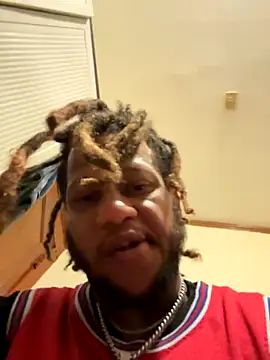 Snapshot of Sexdemonfrfr chatting on October 6, 10:40 pm Sexdemonfrfr online show from October 6, 10:40 pm