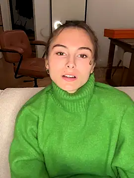 SophiiaStarr online show from September 24, 6:33 pm