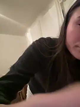 Snapshot of SophiiaStarr chatting on February 21, 8:43 pm SophiiaStarr online show from February 21, 8:43 pm