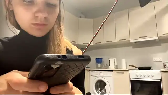 Denni Spilber online show from October 18, 3:35 pm