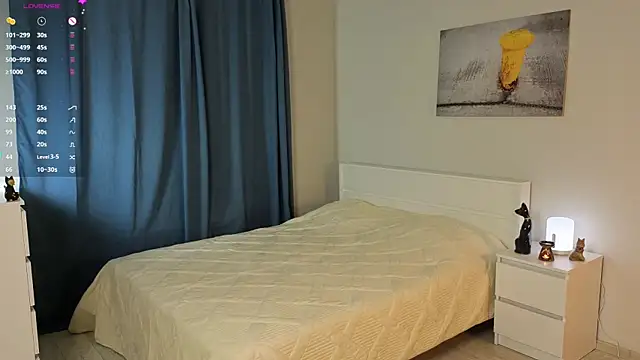 EllieDul online show from October 4, 1:20 pm