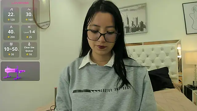 Snapshot of Zoe_Xra chatting on June 3, 9:09 pm Zoe Xra online show from June 3, 9:09 pm