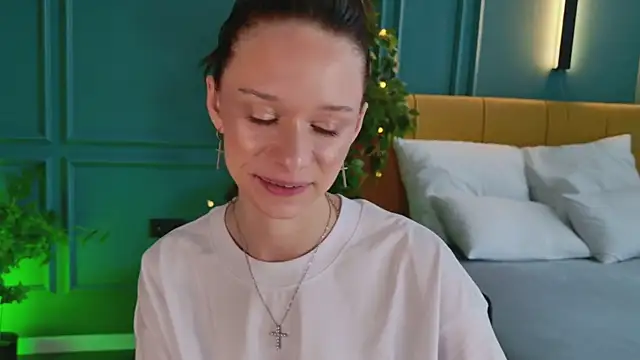 daily glam online show from September 23, 12:41 pm