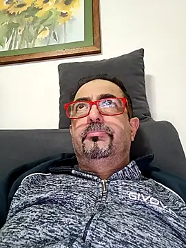 Snapshot of max_im69 chatting on December 20, 9:00 pm max im69 online show from December 20, 9:00 pm