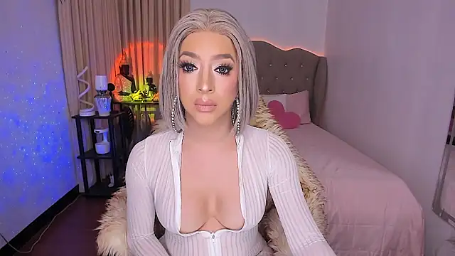 Dream Goddess online show from December 14, 7:47 am