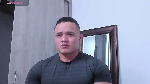 KingLevi01 online show from October 25, 10:37 pm