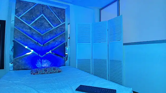 Snapshot of THAMARA_ANGELLS chatting on September 24, 8:23 pm THAMARA ANGELLS online show from September 24, 8:23 pm