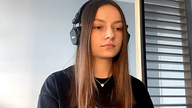 Snapshot of SoulHiperAgne_ chatting on September 22, 11:45 am SoulHiperAgne online show from September 22, 11:45 am