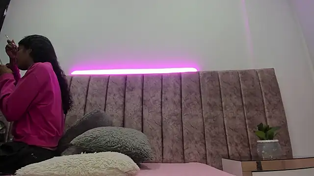 Ambeer fox  online show from March 11, 1:39 pm