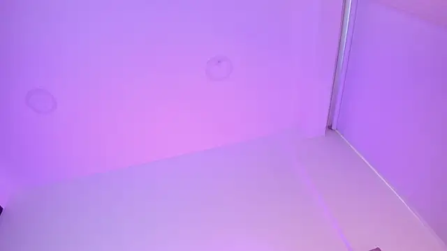 Ambeer fox  online show from March 27, 1:33 pm