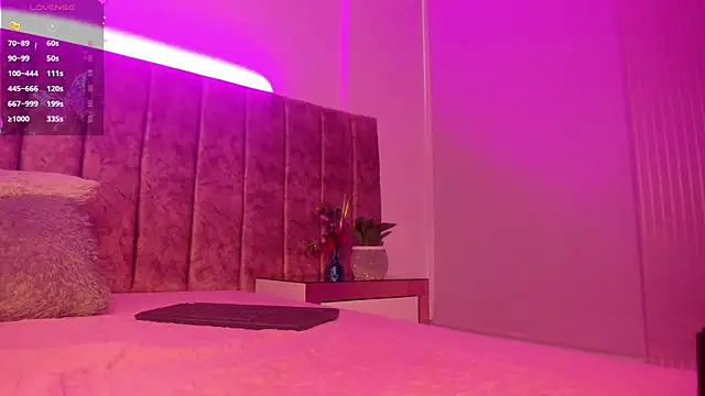 Ambeer fox  online show from April 10, 1:27 pm