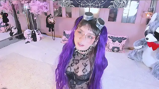 Snapshot of BizzyNoar chatting on February 28, 6:36 am BizzyNoar online show from February 28, 6:36 am