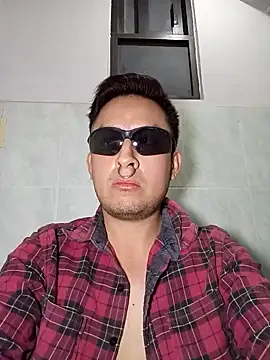 aczinovelez342 online show from January 12, 5:56 am